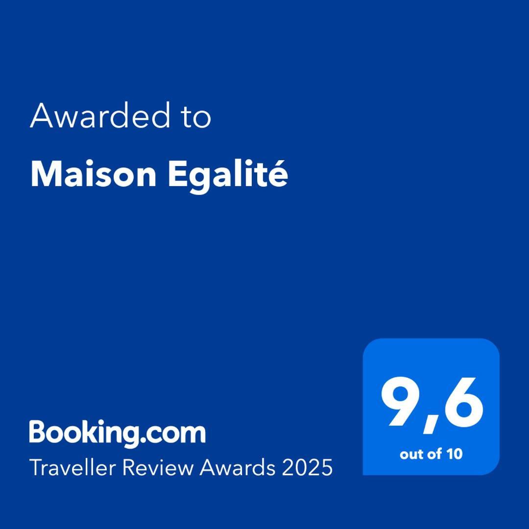 Maison Egalite Melay  Экстерьер фото